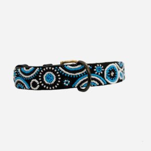 Perlenhalsband-Masai-Afrika-Hundehalsband-Halsband-gestickt-bestickt-handmade-leder-blau-hellblau-braun-bubbles-1