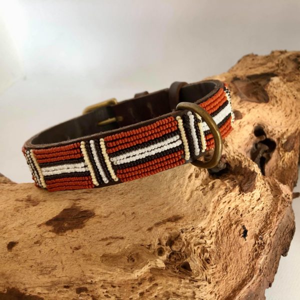 Simomilano-Hundehalsband-Perlenhalsband-Afrika-Masai-Handwerk-Kunsthandwerk-Perlen-Quadrato braun